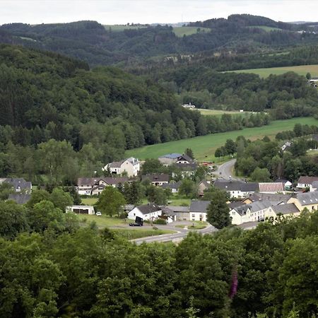 Restaurant - Pension Im Pfenn Irrhausen Экстерьер фото
