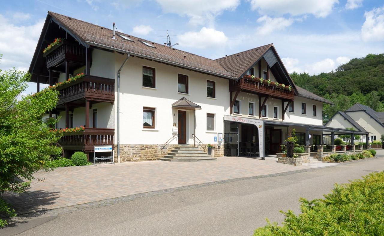 Restaurant - Pension Im Pfenn Irrhausen Экстерьер фото